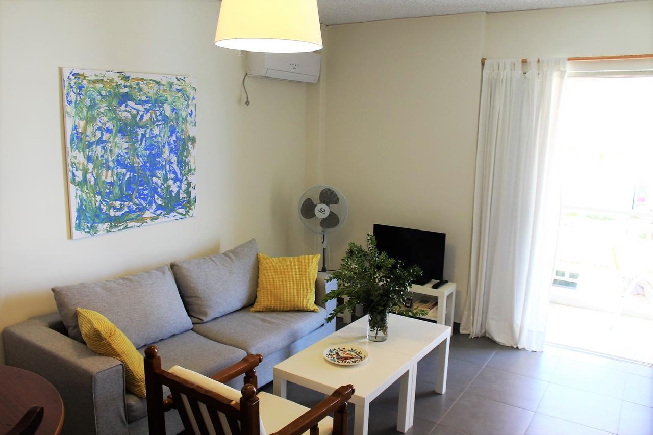 Apartment Sea View In Front Of The Beach Of Agia Marina Pórto Ráfti 외부 사진